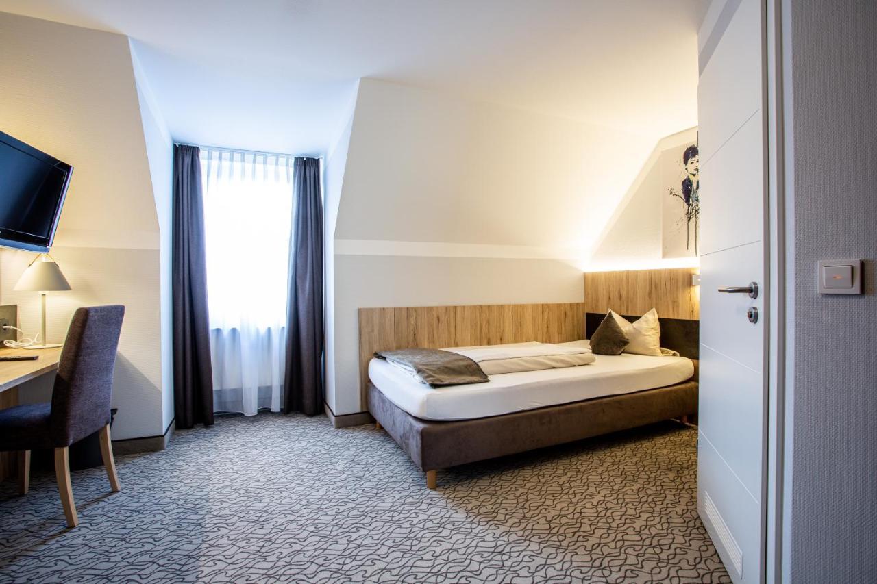 Amtsstueble Hotel & Restaurant Mosbach  Eksteriør bilde