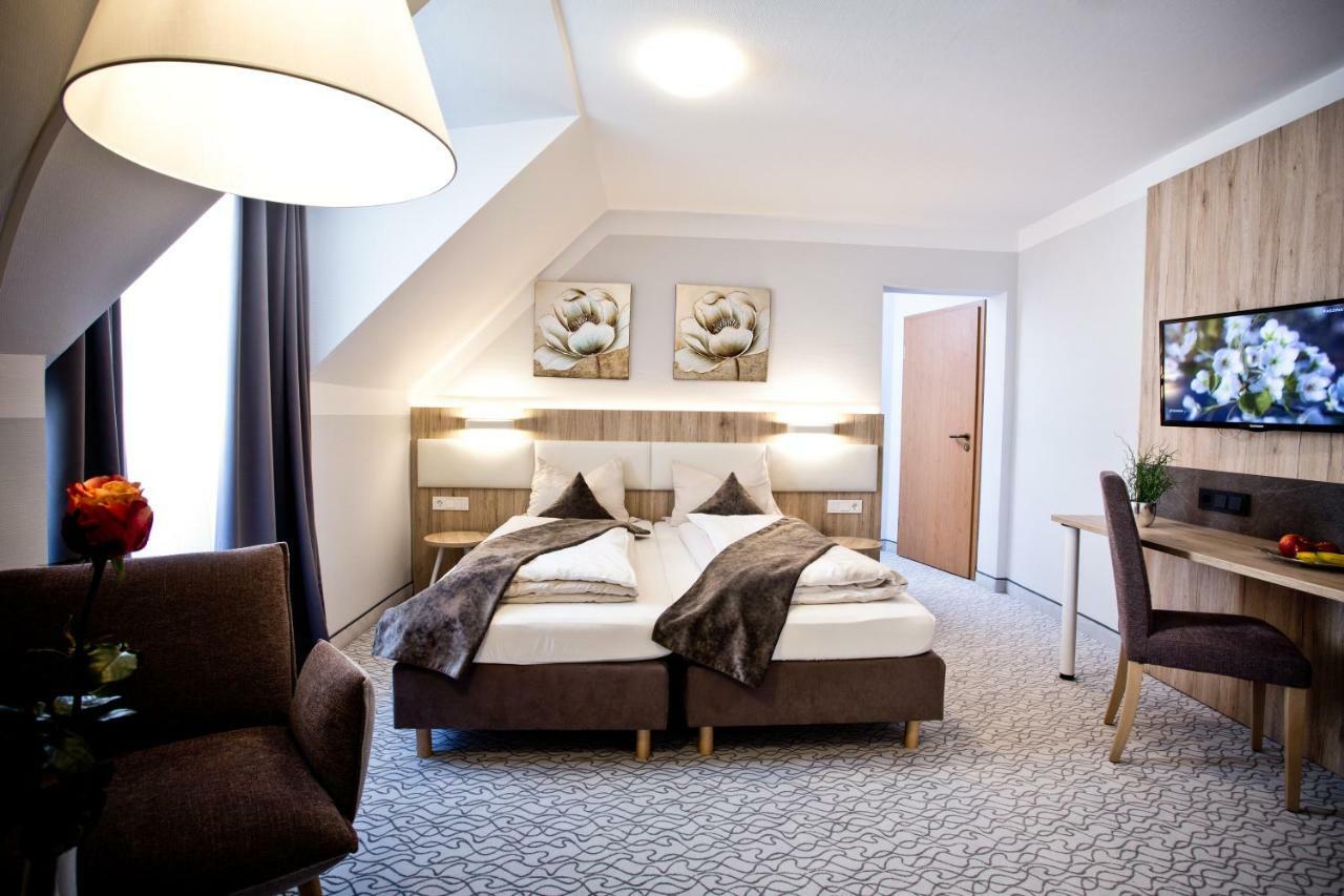 Amtsstueble Hotel & Restaurant Mosbach  Rom bilde