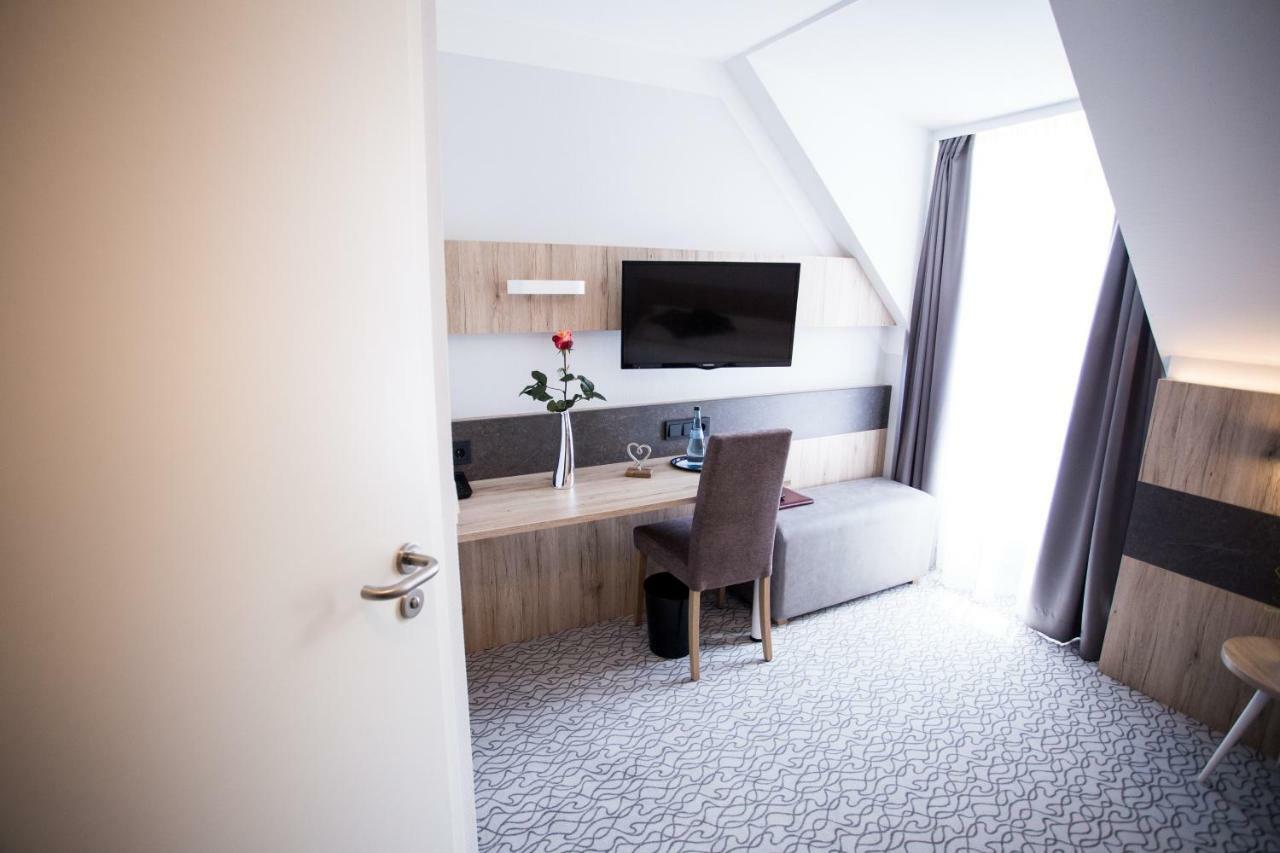 Amtsstueble Hotel & Restaurant Mosbach  Eksteriør bilde